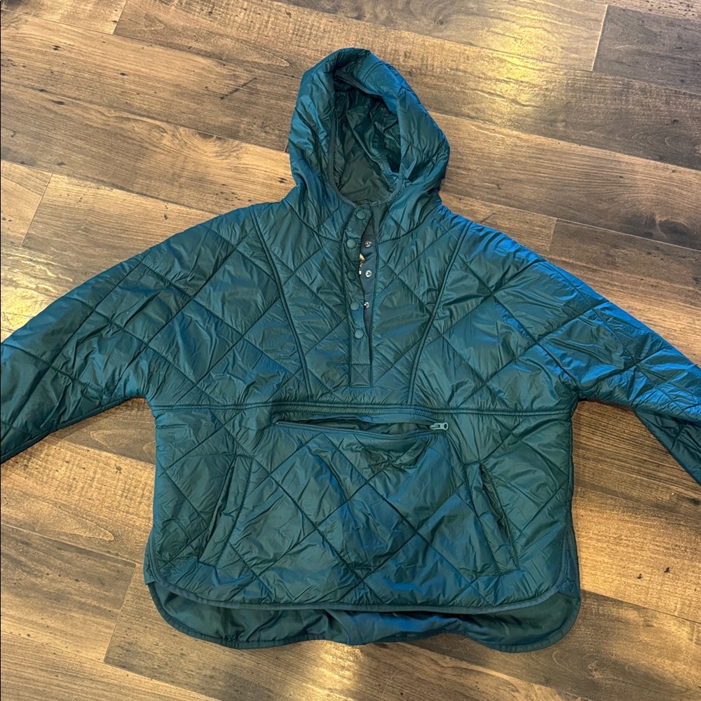 American Eagle Outfitters Quilted Green Jacket